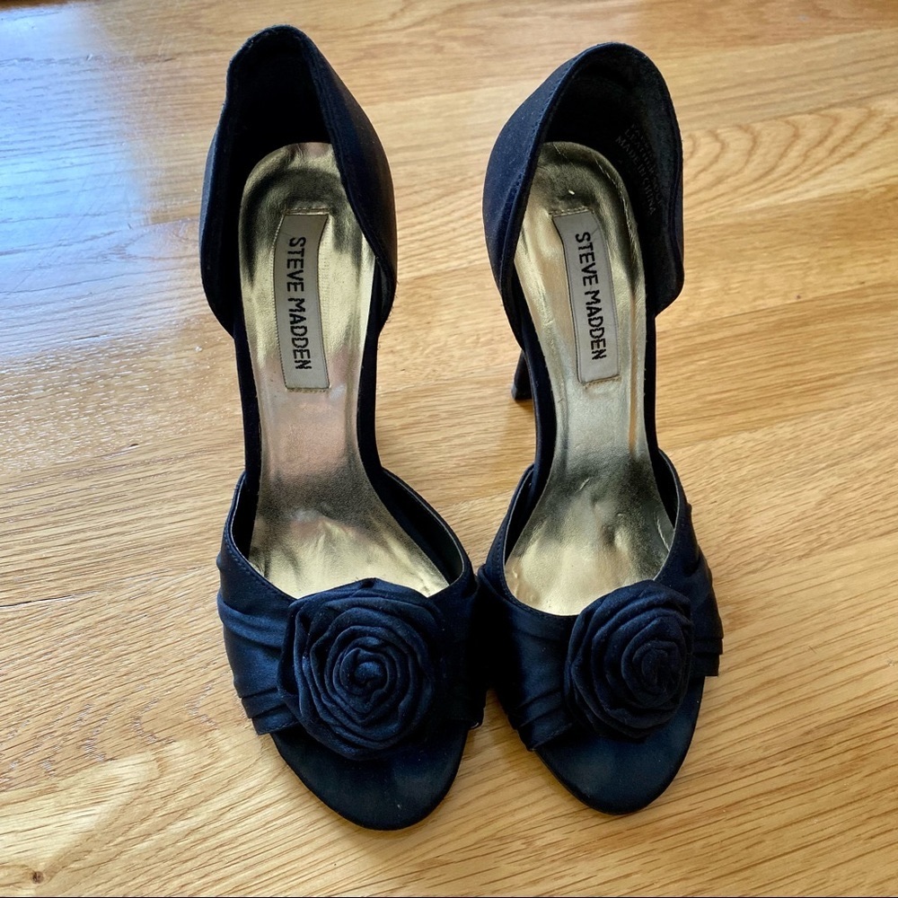 Steve Madden high heel shoes size 6